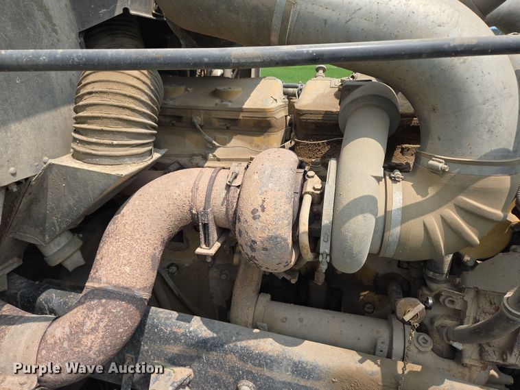 image for item DT7197 1987 Freightliner Conventional dump truck