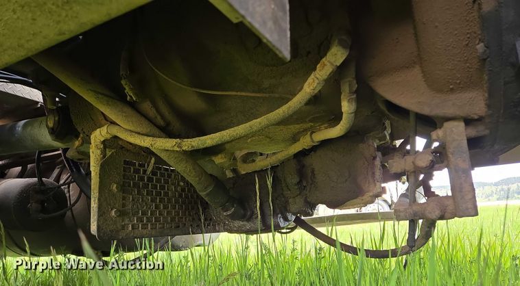 image for item DT7198 1992 Freightliner FDL120 semi truck