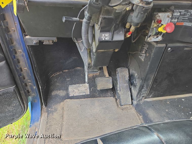 image for item DT7198 1992 Freightliner FDL120 semi truck