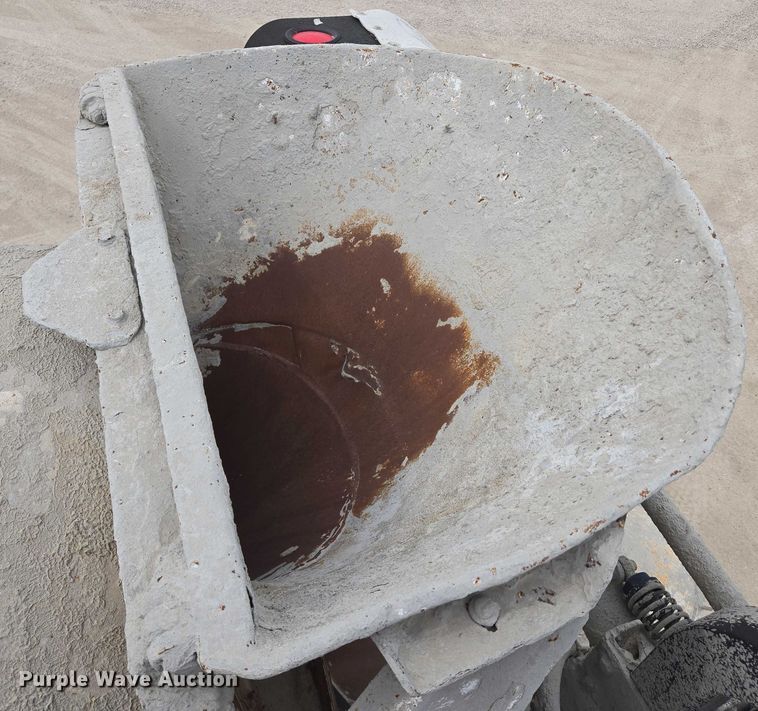 image for item DT7202 2000 International 5000 ready mix truck