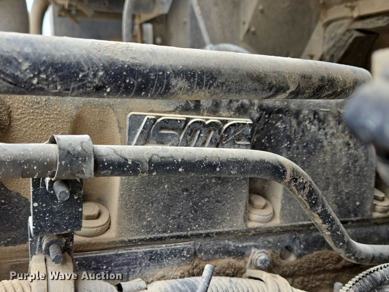 image for item DT7202 2000 International 5000 ready mix truck