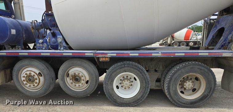 image for item DT7203 2004 Sterling LT9500 ready mix truck