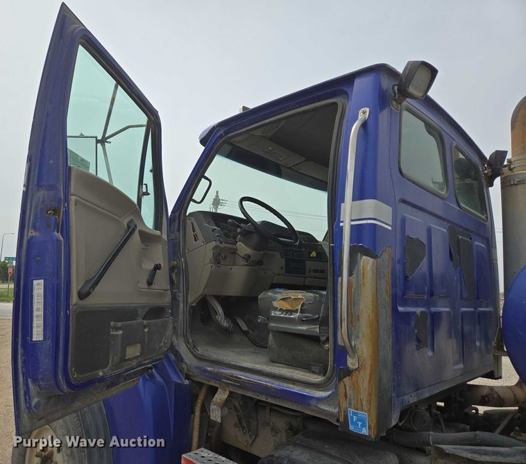 image for item DT7203 2004 Sterling LT9500 ready mix truck