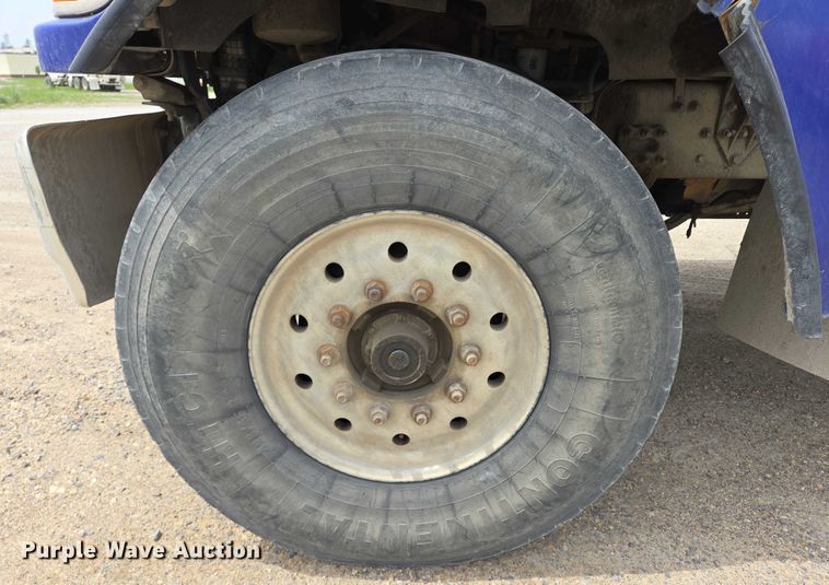 image for item DT7203 2004 Sterling LT9500 ready mix truck