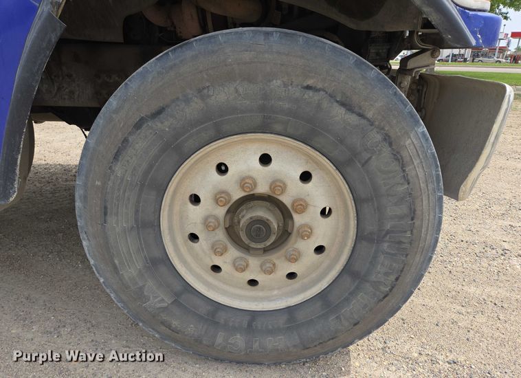 image for item DT7203 2004 Sterling LT9500 ready mix truck