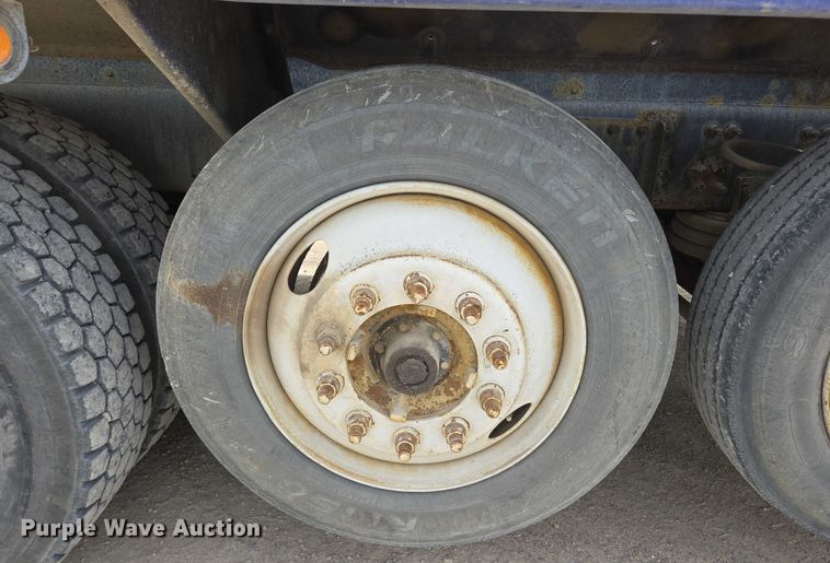 image for item DT7203 2004 Sterling LT9500 ready mix truck