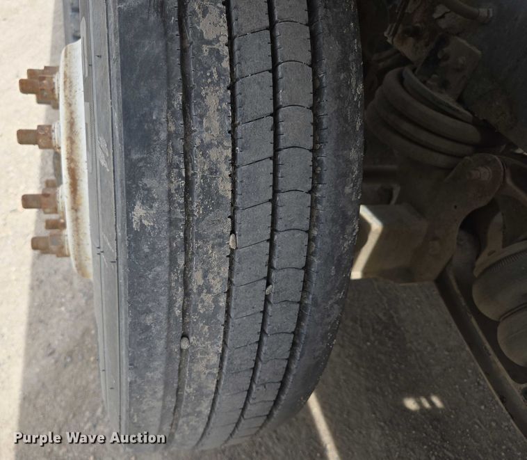 image for item DT7203 2004 Sterling LT9500 ready mix truck