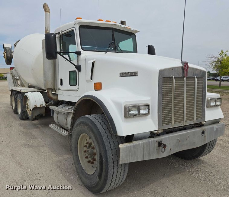 image for item DT7204 2004 Kenworth W900 ready mix truck
