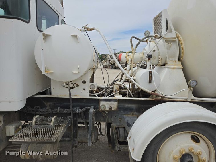 image for item DT7204 2004 Kenworth W900 ready mix truck