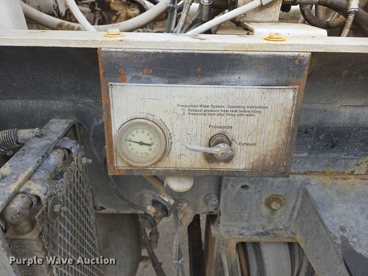 image for item DT7204 2004 Kenworth W900 ready mix truck