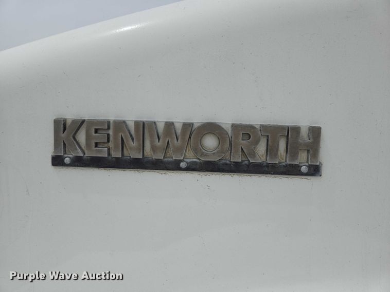 image for item DT7204 2004 Kenworth W900 ready mix truck