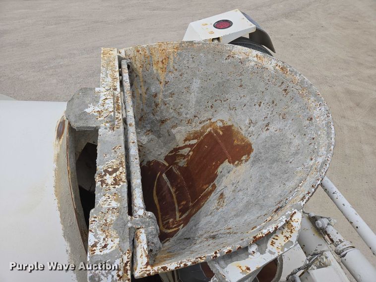 image for item DT7204 2004 Kenworth W900 ready mix truck