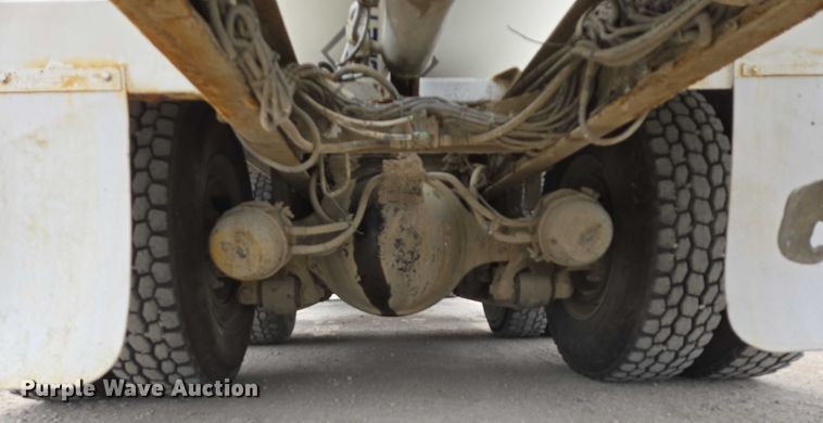 image for item DT7204 2004 Kenworth W900 ready mix truck