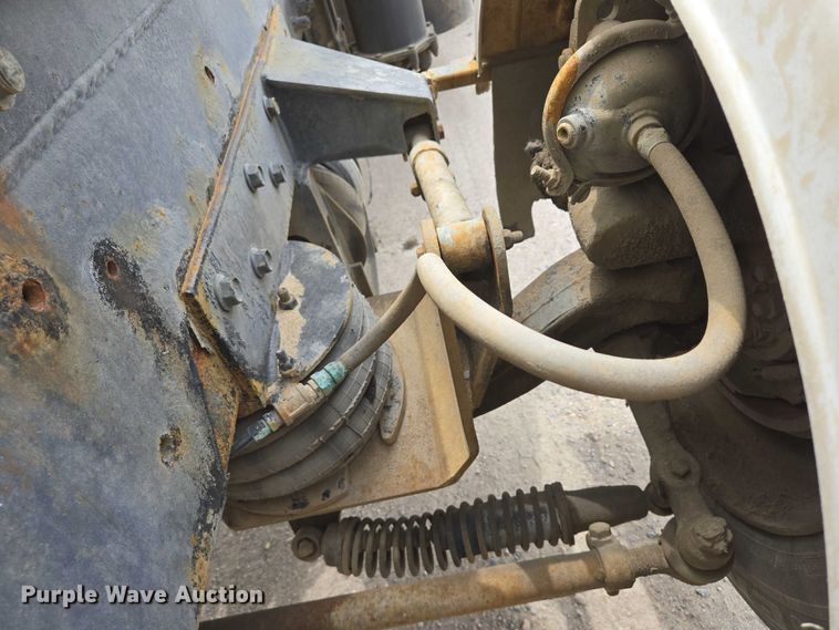 image for item DT7204 2004 Kenworth W900 ready mix truck