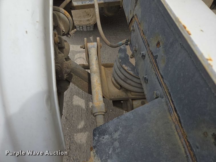 image for item DT7204 2004 Kenworth W900 ready mix truck