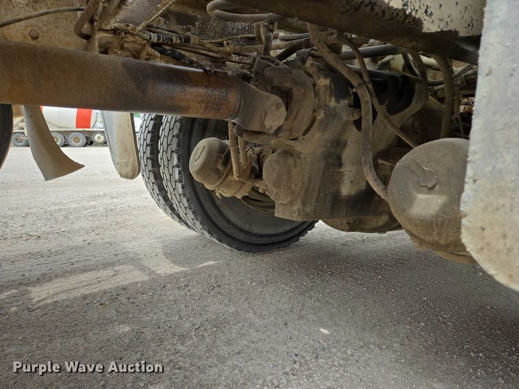 image for item DT7204 2004 Kenworth W900 ready mix truck