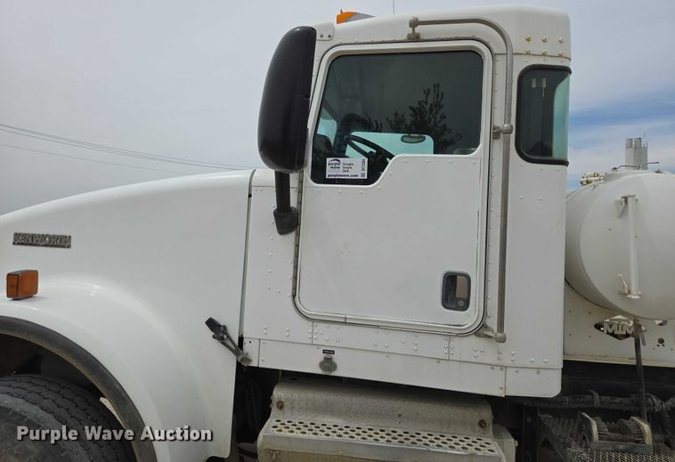 image for item DT7204 2004 Kenworth W900 ready mix truck