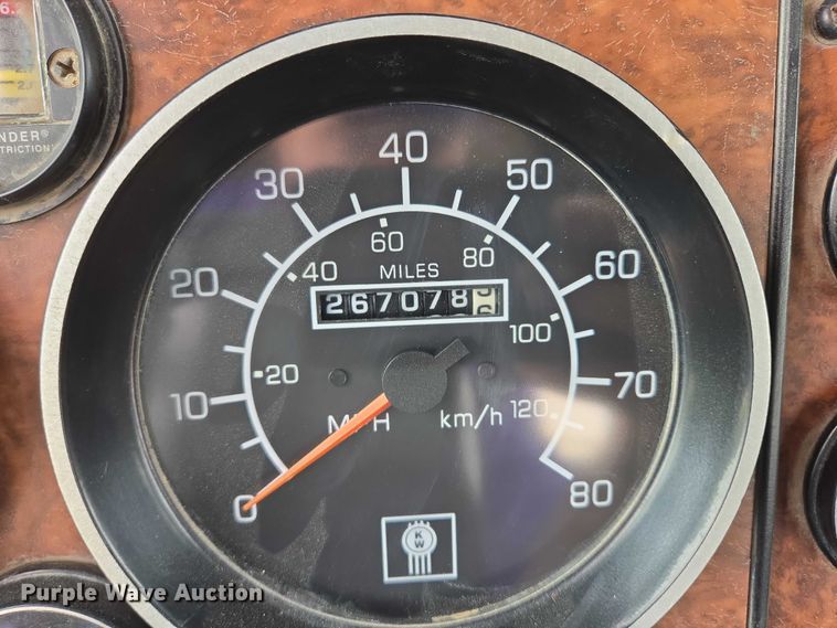 image for item DT7204 2004 Kenworth W900 ready mix truck