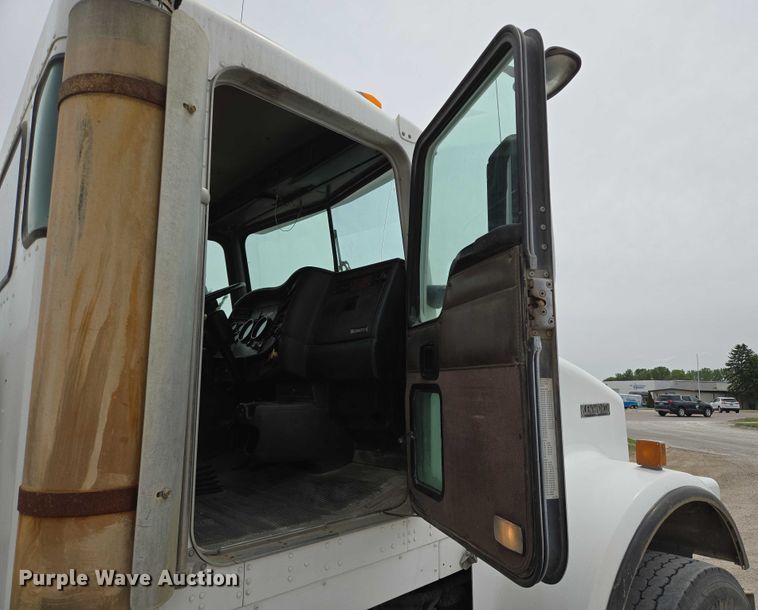 image for item DT7204 2004 Kenworth W900 ready mix truck