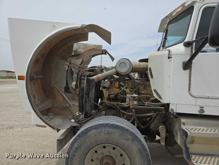 image for item DT7204 2004 Kenworth W900 ready mix truck