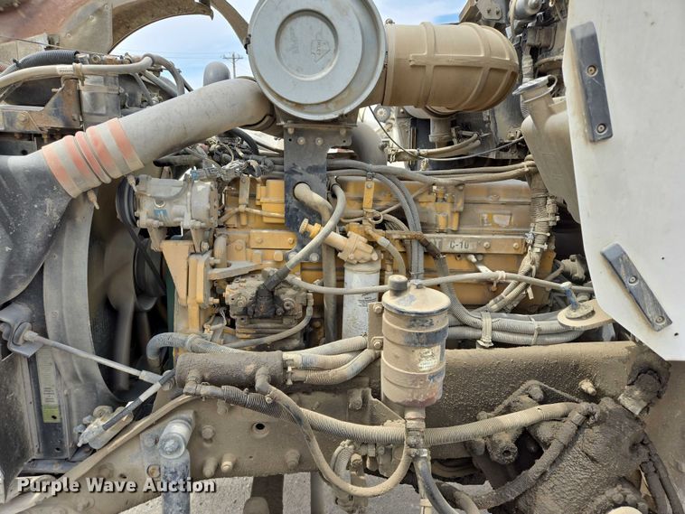 image for item DT7204 2004 Kenworth W900 ready mix truck