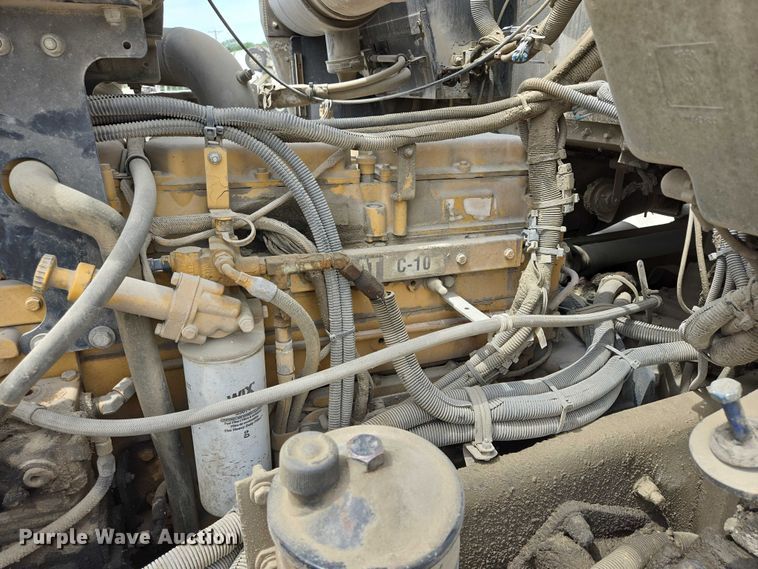 image for item DT7204 2004 Kenworth W900 ready mix truck