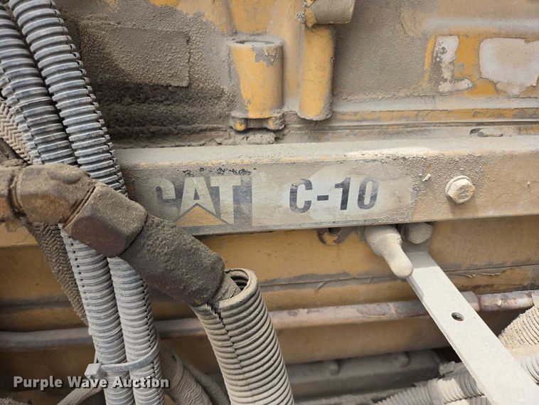 image for item DT7204 2004 Kenworth W900 ready mix truck