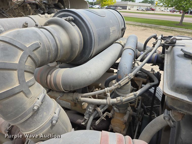 image for item DT7204 2004 Kenworth W900 ready mix truck