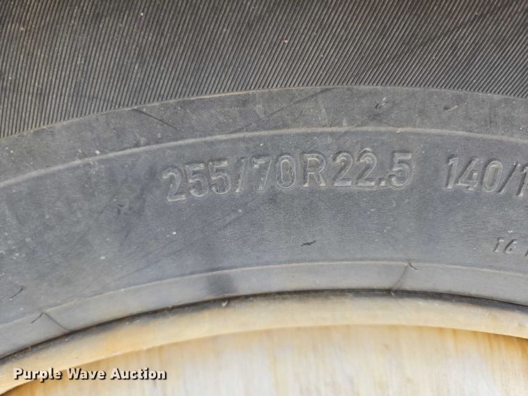 image for item DT7204 2004 Kenworth W900 ready mix truck