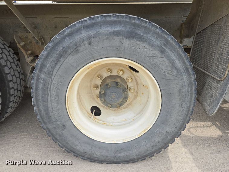 image for item DT7204 2004 Kenworth W900 ready mix truck