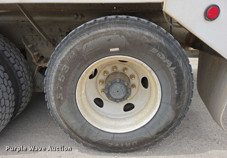 image for item DT7204 2004 Kenworth W900 ready mix truck