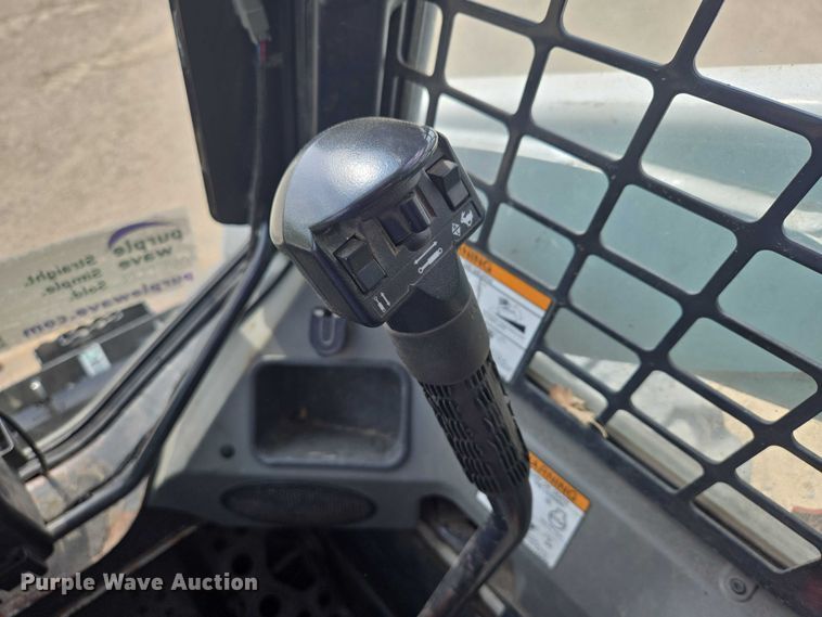 image for item DT7209 2011 Bobcat S650 skid steer loader