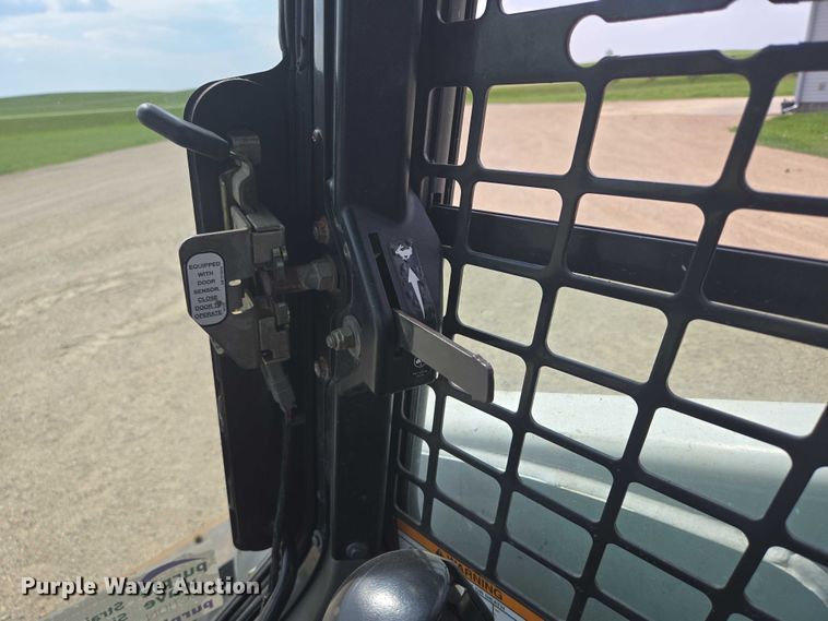 image for item DT7209 2011 Bobcat S650 skid steer loader