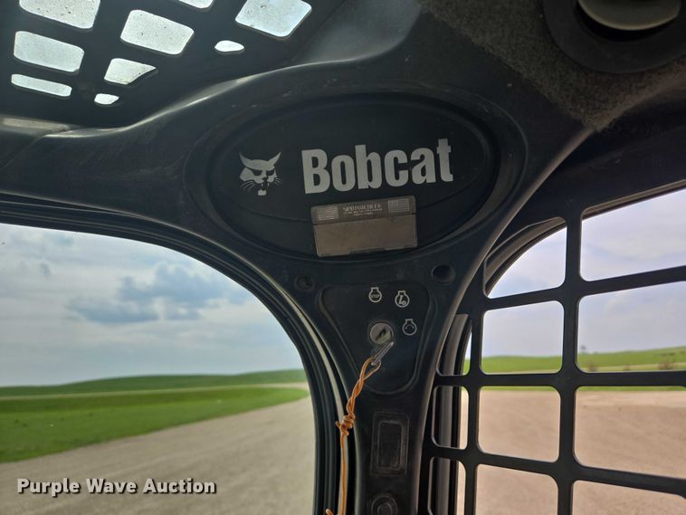 image for item DT7209 2011 Bobcat S650 skid steer loader