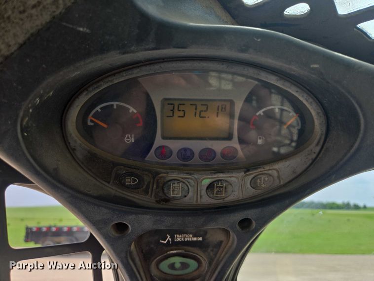 image for item DT7209 2011 Bobcat S650 skid steer loader