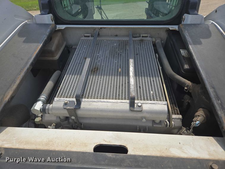 image for item DT7209 2011 Bobcat S650 skid steer loader