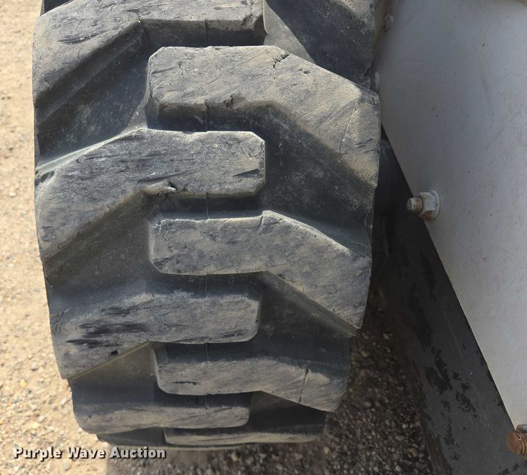 image for item DT7209 2011 Bobcat S650 skid steer loader