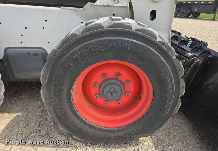 image for item DT7209 2011 Bobcat S650 skid steer loader