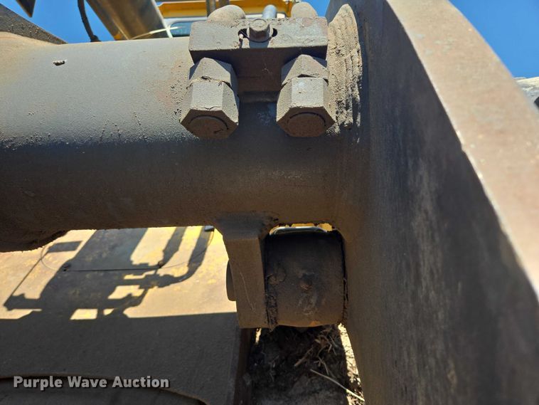 image for item DT7212 1996 John Deere 544G wheel loader