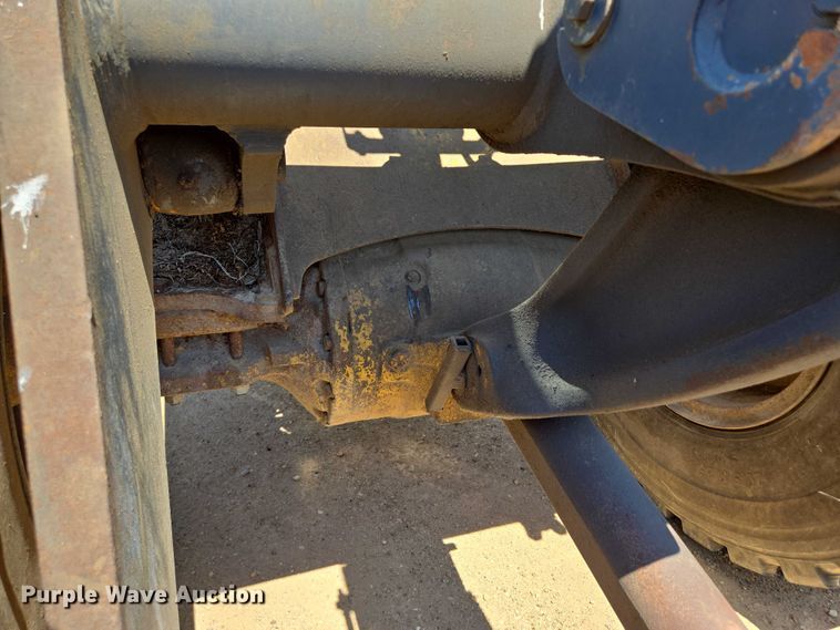 image for item DT7212 1996 John Deere 544G wheel loader