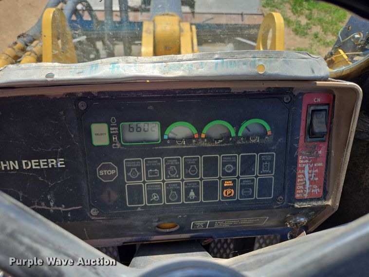 image for item DT7212 1996 John Deere 544G wheel loader