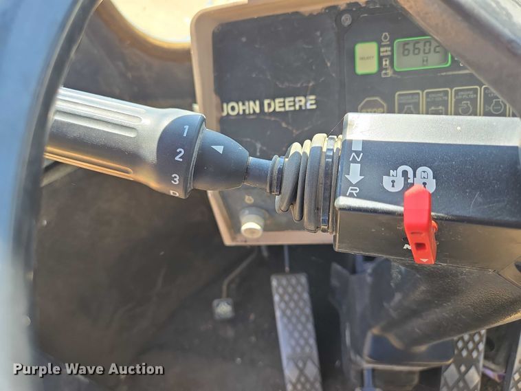 image for item DT7212 1996 John Deere 544G wheel loader