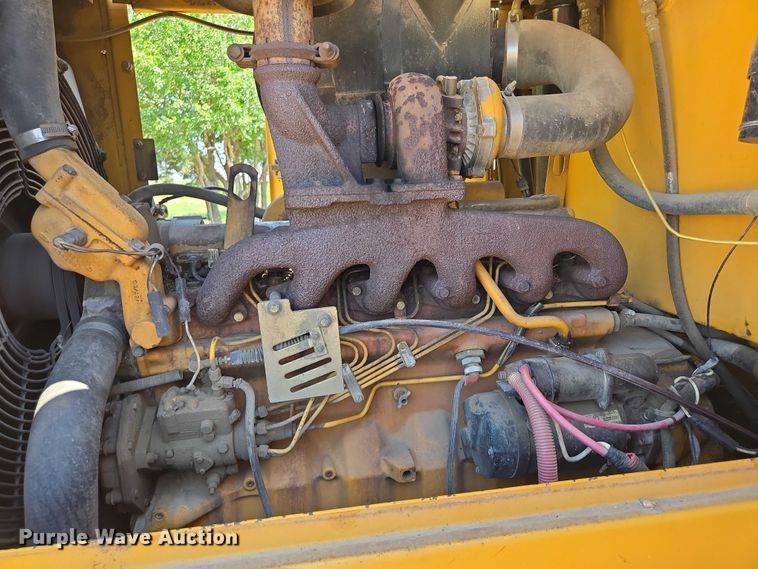 image for item DT7212 1996 John Deere 544G wheel loader