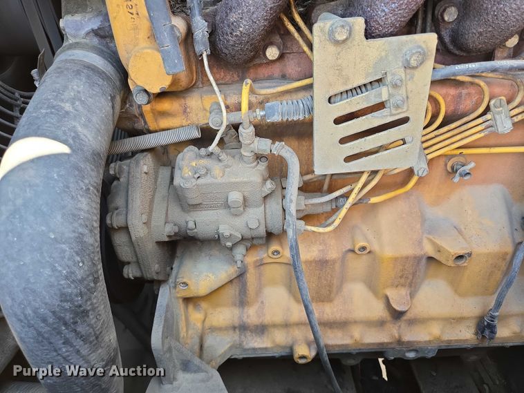 image for item DT7212 1996 John Deere 544G wheel loader