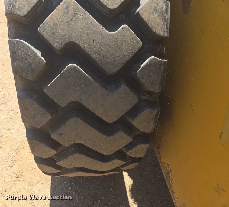image for item DT7212 1996 John Deere 544G wheel loader