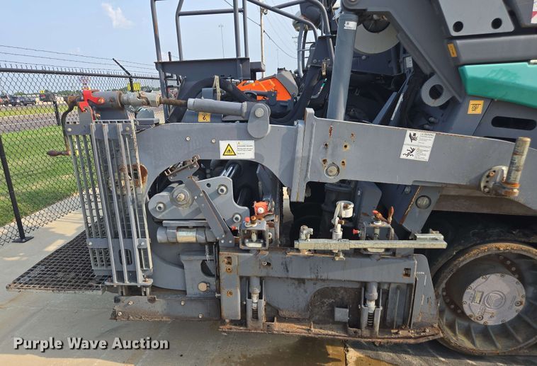 image for item DU7767 2018 Vogele Super 2000-3i paver