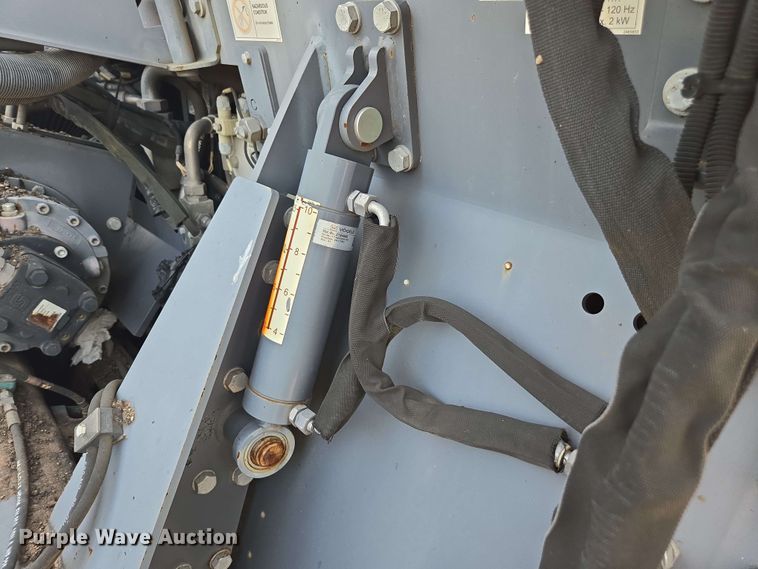 image for item DU7767 2018 Vogele Super 2000-3i paver