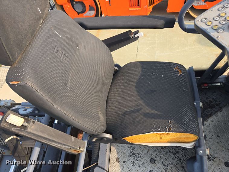 image for item DU7767 2018 Vogele Super 2000-3i paver