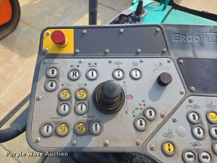 image for item DU7767 2018 Vogele Super 2000-3i paver