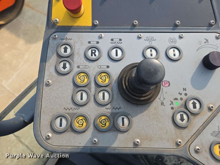 image for item DU7767 2018 Vogele Super 2000-3i paver